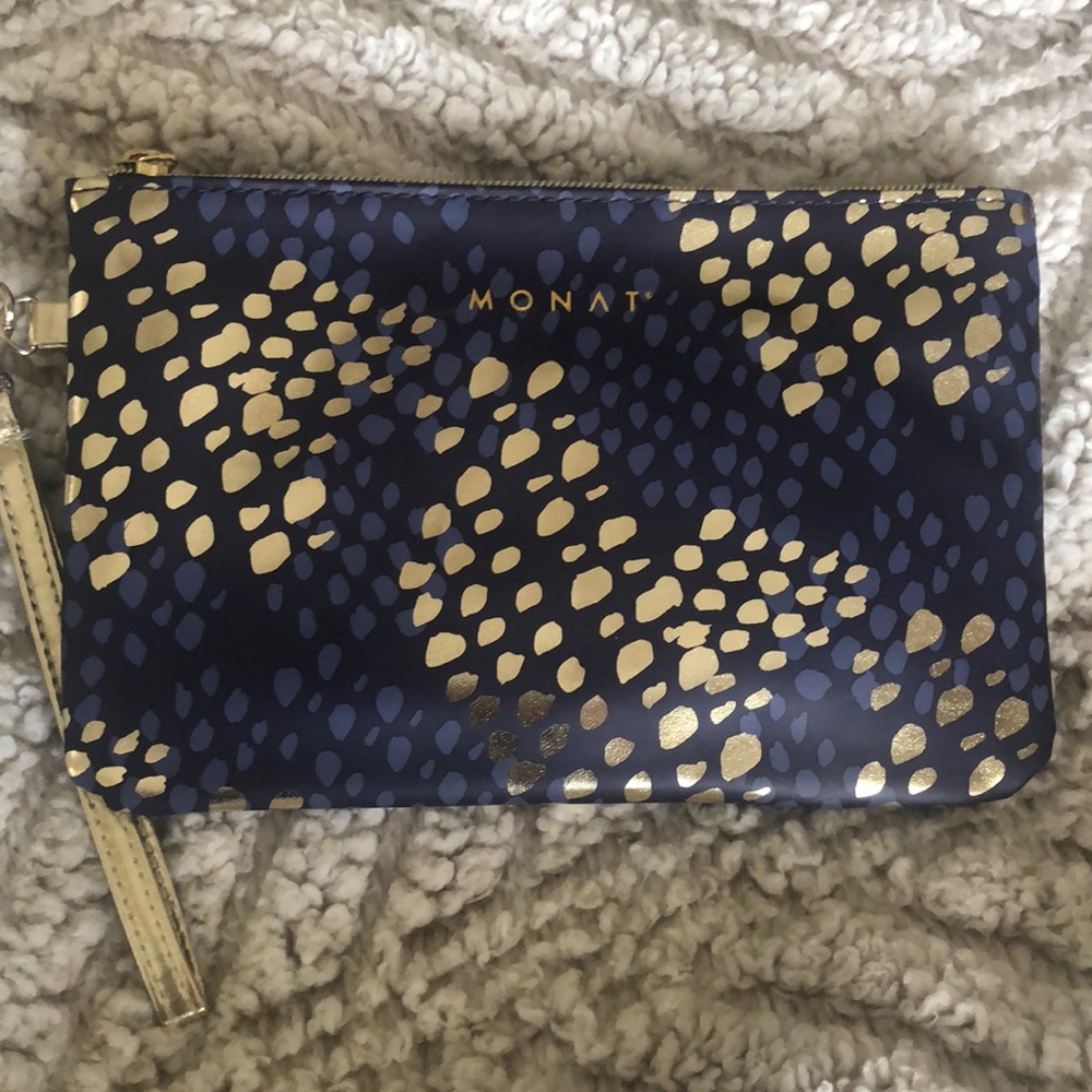Monat Wristlet
